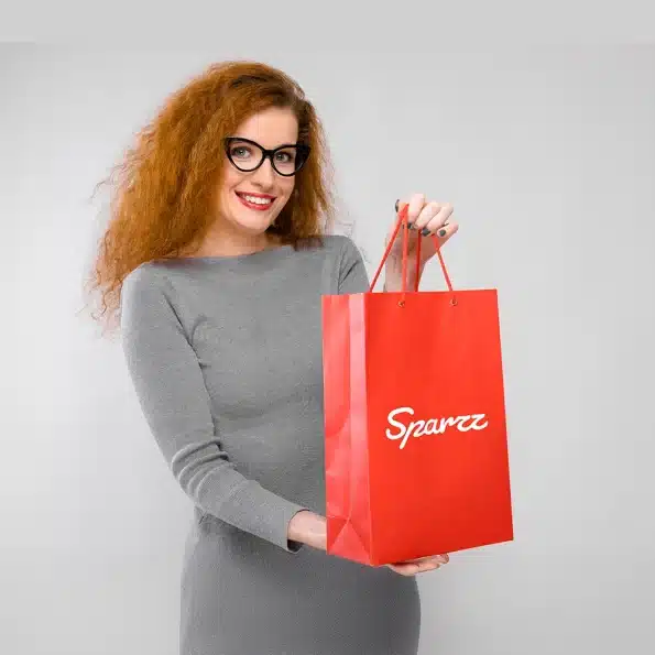 كيس كارتون فاخر 36×24×10 سم مع طباعة ملونة وسلفنة